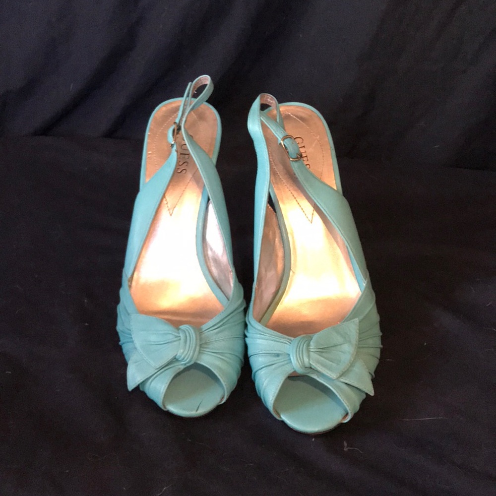 Light blue super comfortable slingback heels